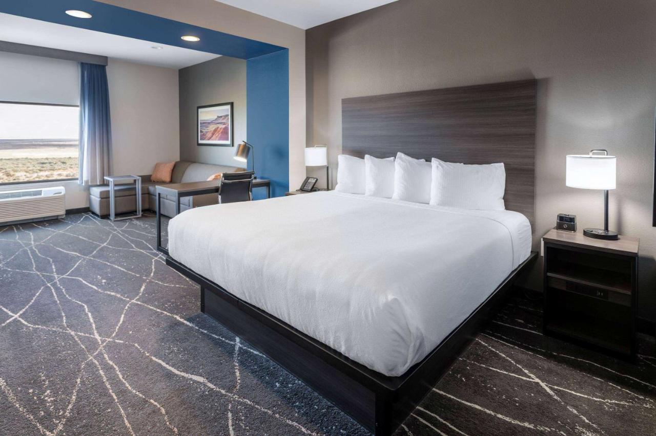 La Quinta & By Wyndham Petrified Forest Hotel