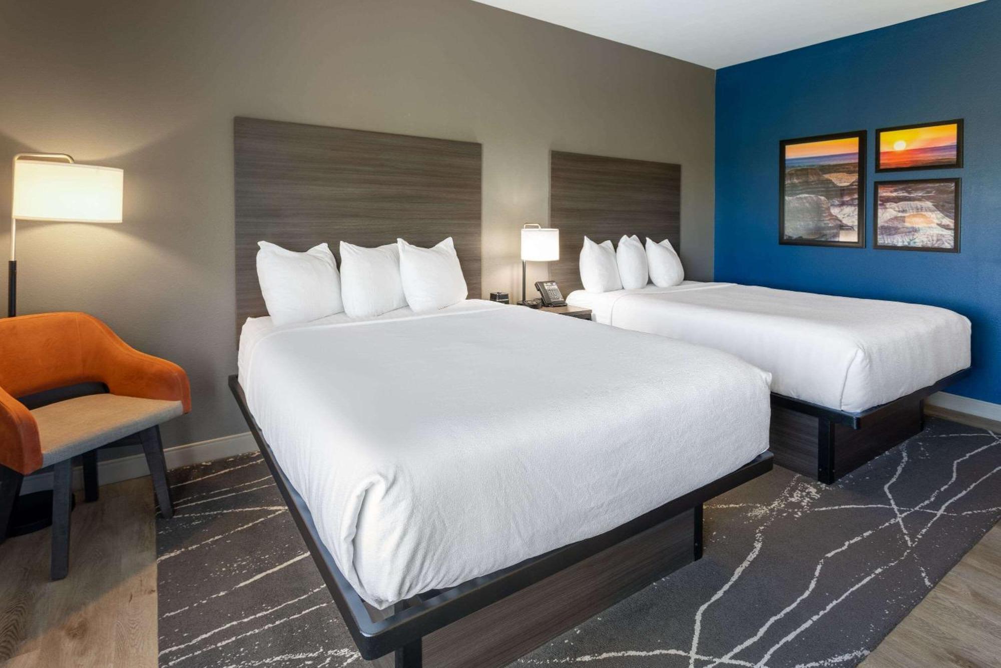 La Quinta & By Wyndham Petrified Forest Hotel